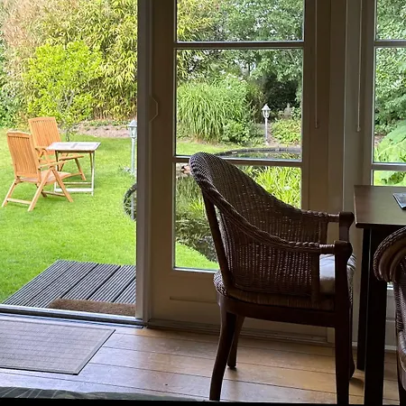 B&coffee De Ark * Den Burg